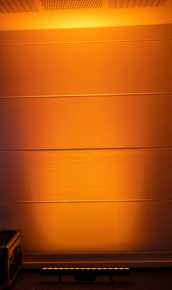 Astera AX2-50 Pixel Bar - 8 x 10W RGB+Amber+Mint Battery Powered LED Wall Washer (IP65 Rated)